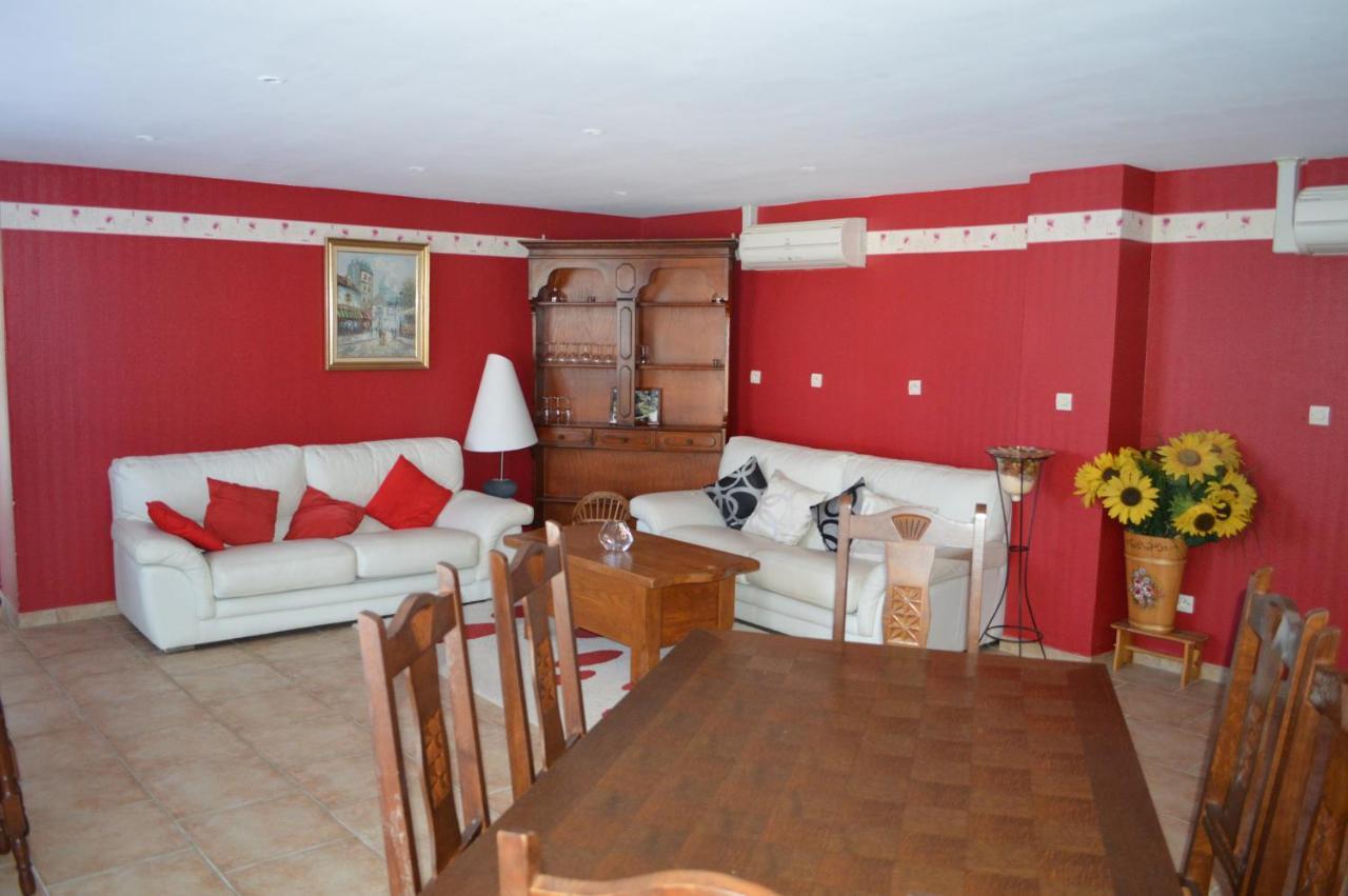 Les Gites De La Chapiniere Châteauvieux Exterior photo