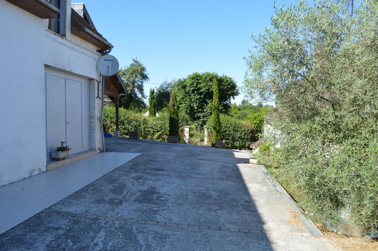 Les Gites De La Chapiniere Châteauvieux Exterior photo